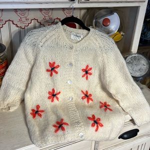 Vintage cream w red flower cardigan
